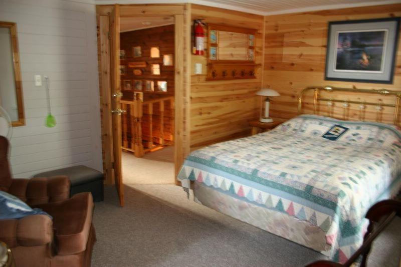 Sunny Rock Bed & Breakfast Minden Værelse billede